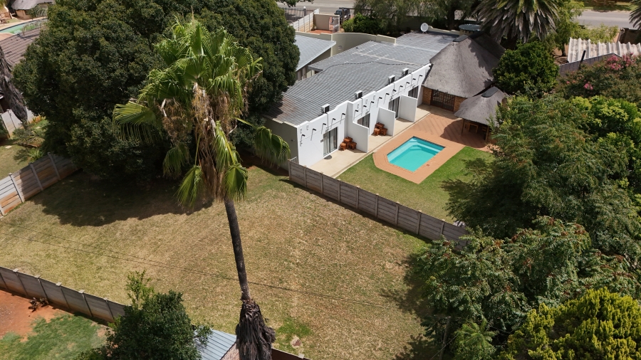 4 Bedroom Property for Sale in Flamwood North West